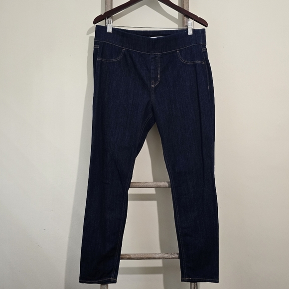 ⭐️40% Off⭐️ Old Navy Rockstar Super Skinny Mid Rise Wow Jeggings - Picture 1 of 11